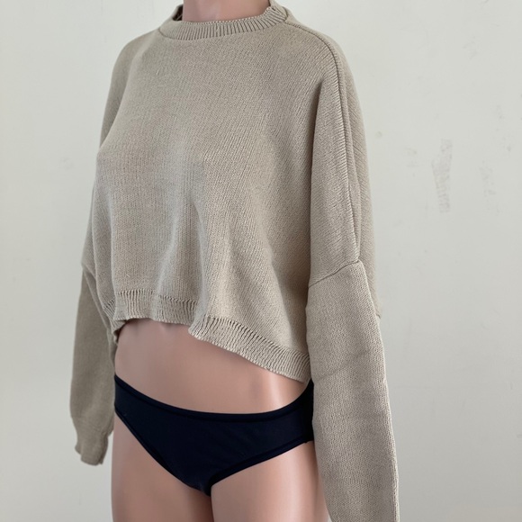 Nasty Gal Knit’s Bound To Happen Sweater-Shorts Set - Picture 15 of 16